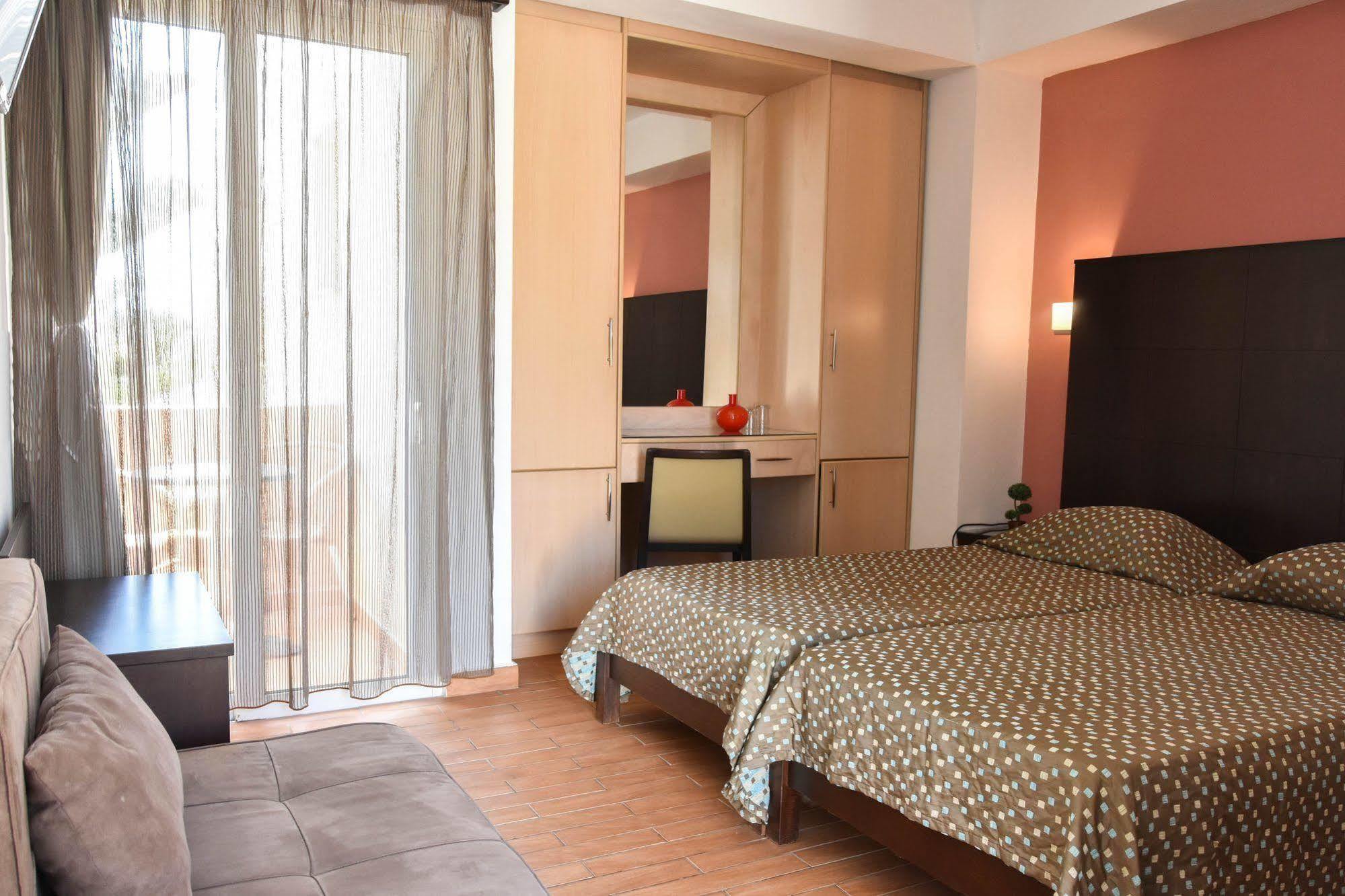 Hermes Hotel Kíssamos Eksteriør bilde